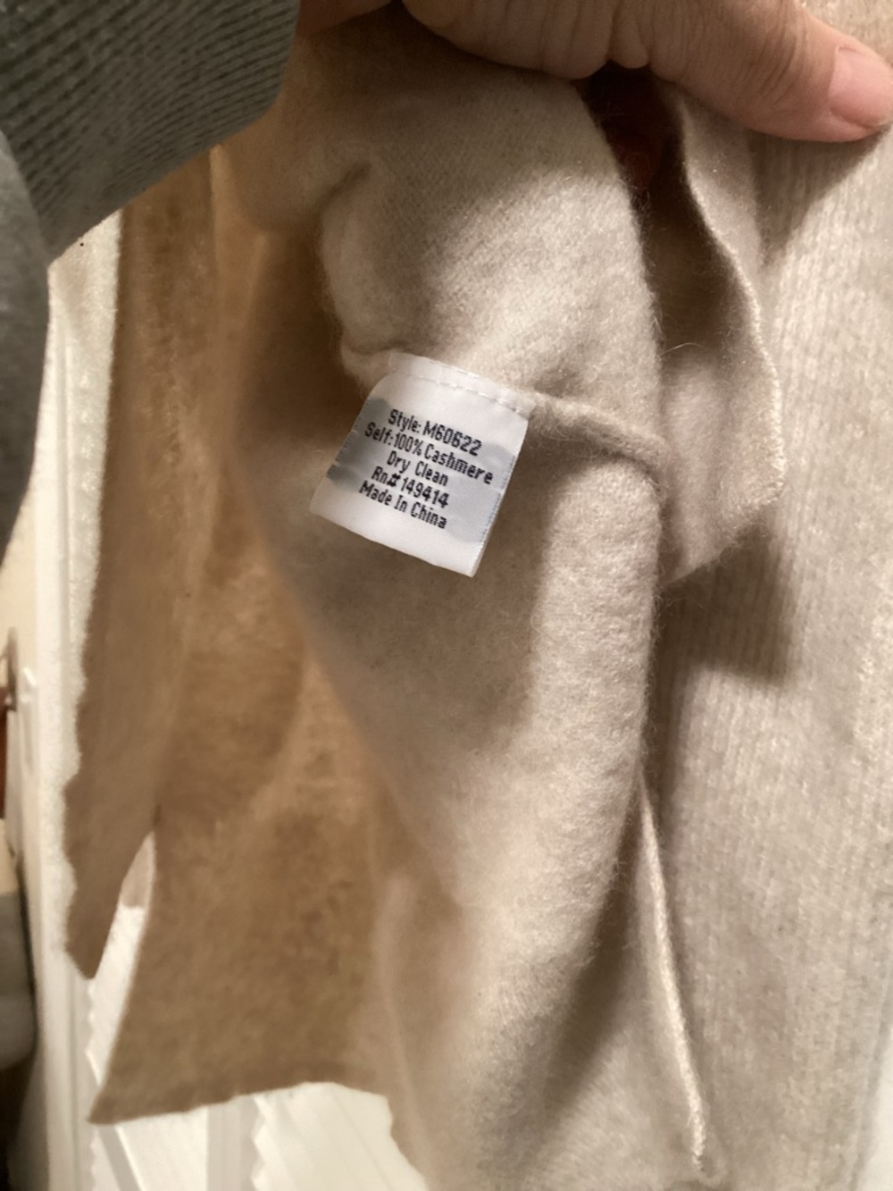 Johnny Was Casey Cashmere Whipstich Oat Colored Sweater W Pink Stitching M - Picture 13 of 13